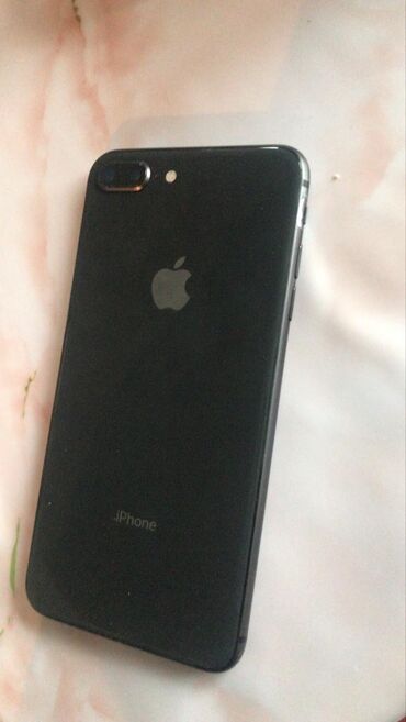 телефон арзан айфон: IPhone 8 Plus, Колдонулган, 64 ГБ, Кара, Каптама, 75 %