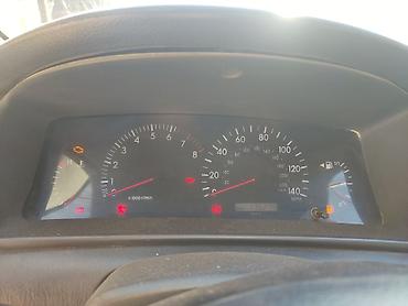 Toyota: Toyota Corolla: 2003 г., 1.6 л, Механика, Бензин, Хэтчбэк — 4