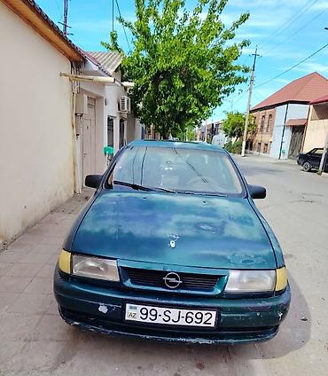 opel sükanı: Opel Vectra: 1.8 l | Sedan — 2