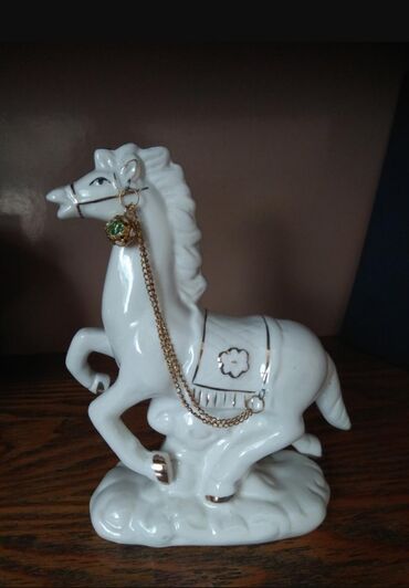 Статуэтки: Продаю — 2