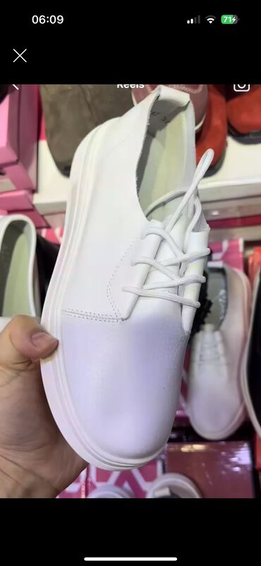 обувь белая: Продаю новые натуральная кожа 37 р