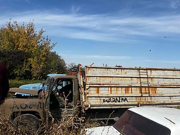 е34 34: Бортовой кузов от грузовика (металлический)
ГАЗ 53 — 1