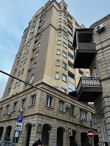 icare az: Bakının Ürəyində, Heyrətamiz Panoramalı Lüks Mənzil! Həm mənzil, həm — 1