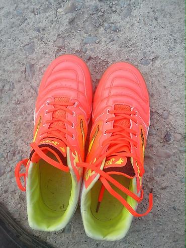 27: Футзальные кроссовки Joma (модель AGUS2204AG), размер EU 42 / US 9 / — 1