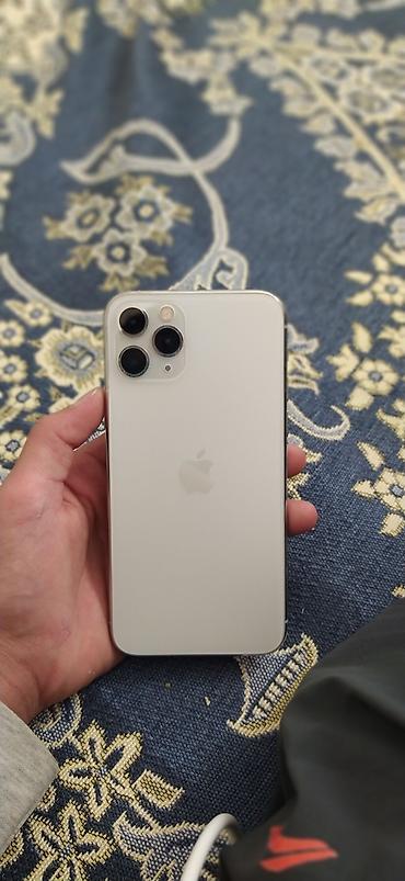 IPhone 11 Pro, Б/у, 64 ГБ, Серебристый, Чехол, 100 %
