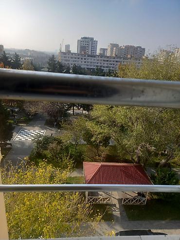 Uzunmüddətli kirayə mənzillər: Mənzil elanı orta təmir.istilik dövlət.su daimi.əlavə bakda — 4