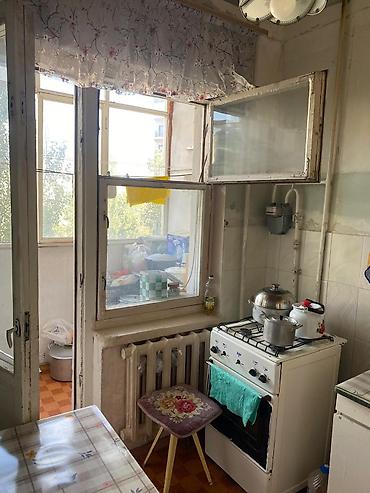 Продажа квартир: 3 комнаты, 70 м², 12 мкр 105 серия, 5 этаж, Старый ремонт — 8