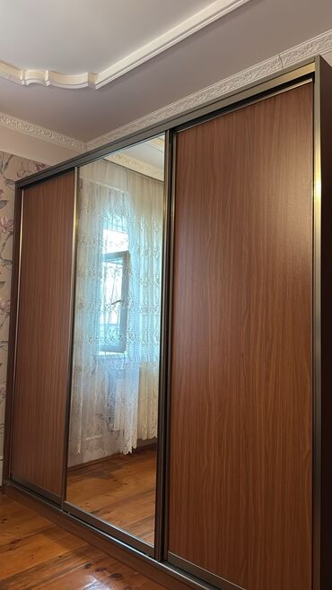 пластиковый шкаф на балкон: Dolab 2.50 Eni 2.50 uzunu 140 azn yaxsi veziyyetde problem yoxdur