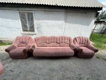 продам бу диван: Цвет - Коричневый, Б/у