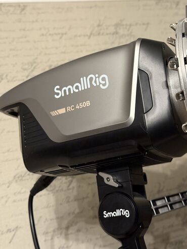 часы янтарь: ПРОФЕССИОНАЛЬНЫЙ СВЕТ SmallRig RC 450B + софтбокс с сотами Продаю