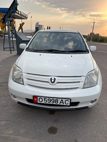 Унаа: Toyota Ist: 2003 г., Хетчбек — 1