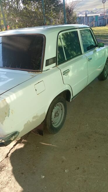 VAZ (LADA): VAZ (LADA) 2101: 1.3 l | 1979 il 80530 km Sedan — 4