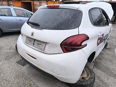 dim staklo: PEUGEOT 208 2015. GOD. - KOMPLETAN AUTO U DELOVIMA | Molba za — 2