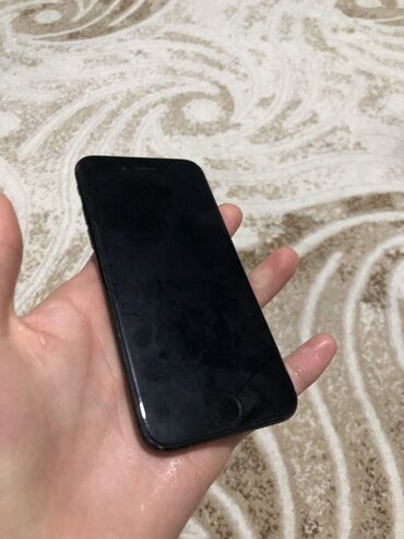 20 manatlıq telefon: IPhone 7, 32 GB, Qara, Barmaq izi