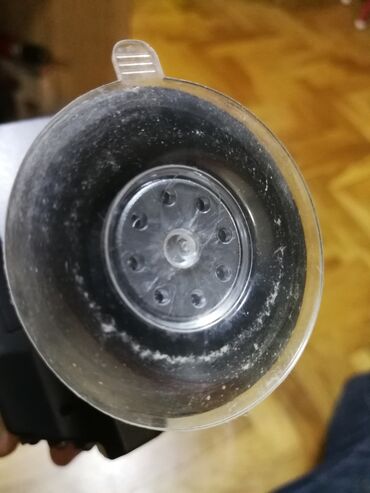 Ostale kamere: Auto kamera lepi se na šoferku na vakum. Ispravna. Nešto malo — 12