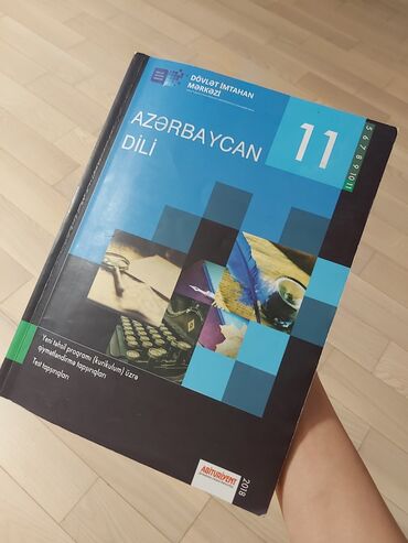 3 cu sinif azerbaycan dili metodik vesait pdf: Azərbaycan dili 11ci sinif TQDK
İçi sadə qələmlə yazılıb silinmişdir