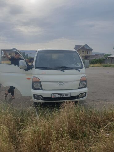 хова купить: Hyundai Porter: 2013 г., 2.5 л, Автомат, Дизель