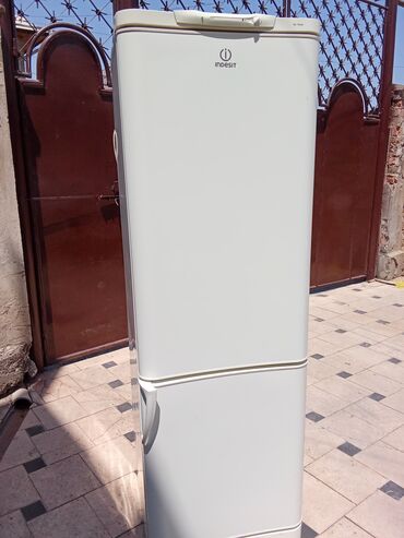 халадилник буву: Холодильник Indesit, Б/у, Двухкамерный, 70 * 2000 *