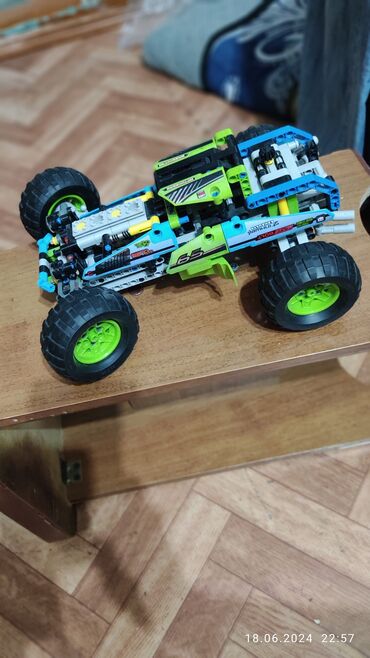 Игрушки: Продаю конструктор. Состояние Идеальное. Покупали за 1520сом. Продаю — 5