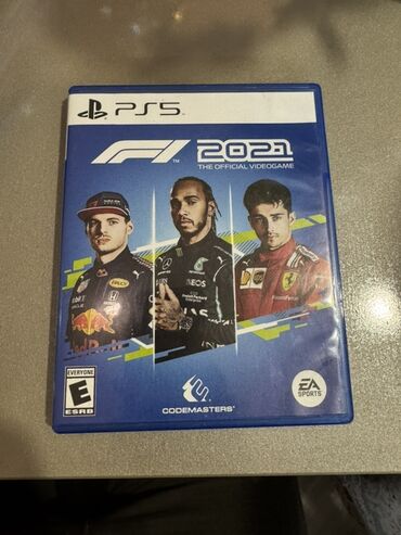 PS4 (Sony Playstation 4): PlayStation 5 üçün F1 2021 video oyunu. Bu, Formula 1 yarışlarının