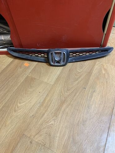 Решетки радиатора: Решетка радиатора Honda 2004 г., Б/у, Оригинал