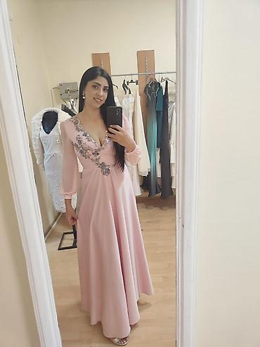 bele pantalone i sako: Haljine za sve prilike - Elegantne večernje i svečane haljine u — 6