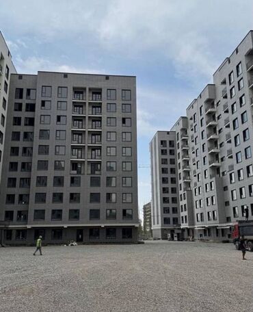 квартиры политех: 4 бөлмө, 105 кв. м, Элитка, 7 кабат, ПСО (өзү оңдоп түзөтүп бүтүү үчүн)