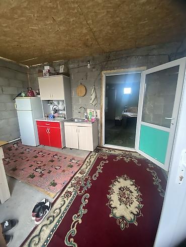 тамчы комнаты: Продается частный дом в Токмоке Покровка 4 комнаты вся мебель — 4