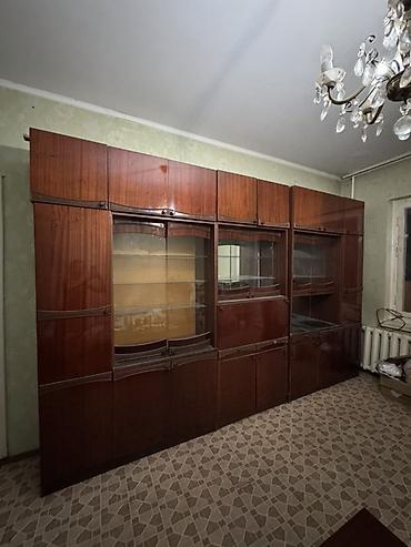 кухыный стенка: Стенка-шкаф, Тип стенки-шкафа: Модульная, Для зала, Б/у, Особенности: Для хранения посуды — 1