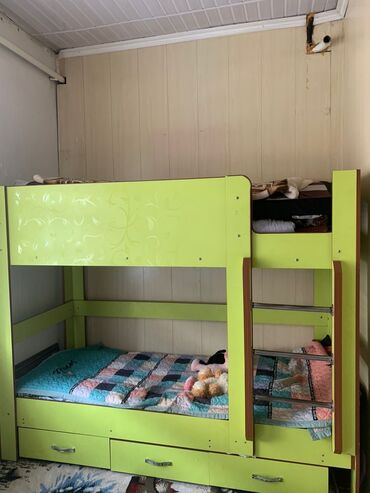 комод детский бу: Продаю двухярусную кровать без матраса. Состояние хорошее