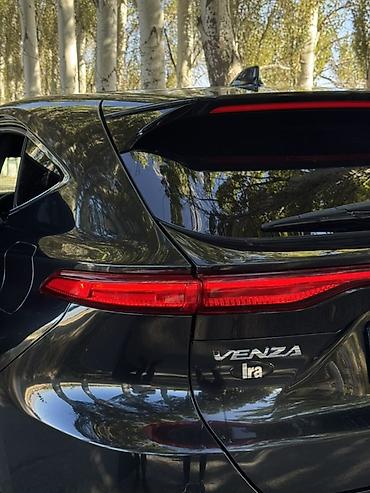 Toyota: Toyota Venza: 2021 г., 2.5 л, Вариатор, Гибрид, Кроссовер — 10