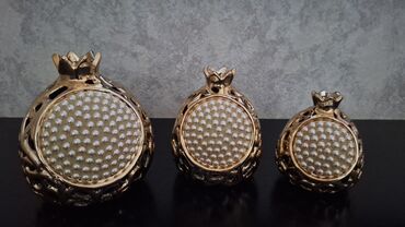 suvenir pul: Фигура, Керамика, цвет - Золотой