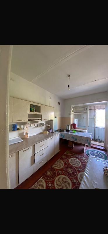 квартиры в токмаке: 3 комнаты, 77 м², 2 этаж, Свежий ремонт — 3