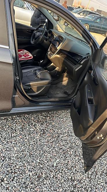 Chevrolet: Chevrolet Spark: 2017 г., 0.1 л, Автомат, Бензин, Хэтчбэк — 2