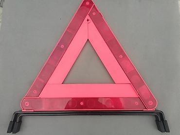 аварийный знак на мерседес: Продаю аварийный знак оригинал на Мерседес-Бенс родной привязное из — 2