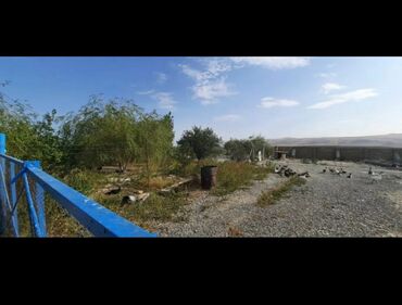 Kommersiya daşınmaz əmlakının satışı: Obyekt ofis satılır.1 hektar daş hasarlı sahəsi var.Tikili sahə — 13