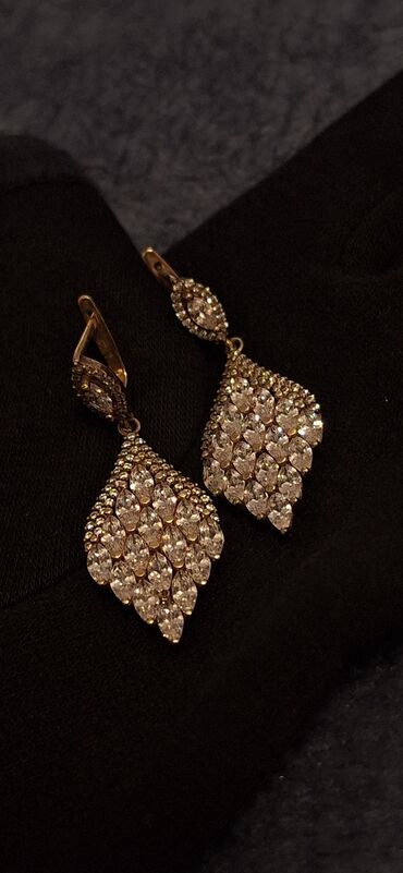 Sırğalar: Qızıl suyuna salınmış Zərif daş-qaşlı sırğalar. svarovskiy qaşlarla — 4