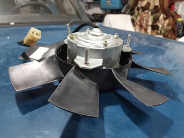 Auto delovi: Motor ventilatora hladnjaka Lada 2107 Riva, Lada 110,111.112, Lada — 3
