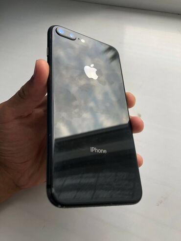 срочно продаю айфон 13: IPhone 8 Plus, 64 ГБ