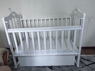 кровать бишкек: Детская кроватка с маятниковым механизмом, белая. Характеристики и