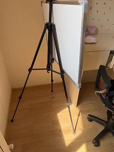 dərs lovhəsi: Magnitli marker taxtası tripod dayaqlı - Ölçü: təxmini orta ölçülü — 1