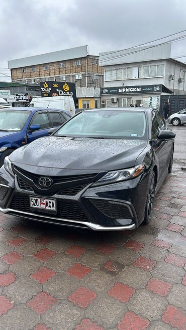 автомат автомобиль: Toyota Camry: 2022 г., 2.5 л, Автомат, Бензин, Седан