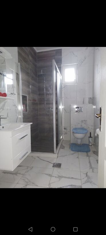 bundica icine na njoj se vide tragovi ja: 100 sq. m, 3 bedroom