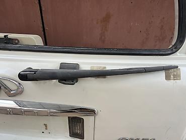 Крышки багажника и комплектующие: Крышка багажника Infiniti, 2010 г., Б/у, Оригинал — 12