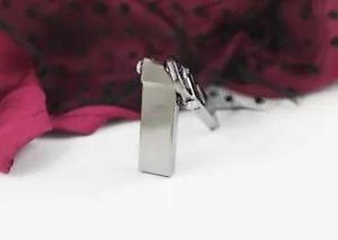Hard diskovi, eksterni diskovi: USB flash memorija HP 4GB NOVO. Opis proizvoda: HP V250V USB 2.0 4GB — 6