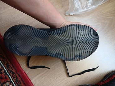 Kişi ayaqqabıları: Məhsul: Kişi idman ayaqqabısı – qara/qırmızı - Stil: “SPORT” loqolu — 4