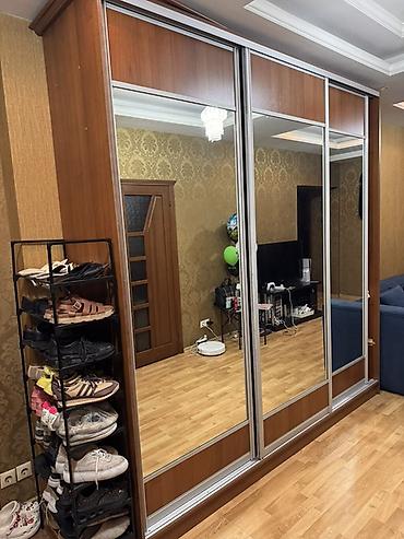 Столы и стулья для зала: Большой обеденный комплект из натурального дерева: овальный раздвижной — 11