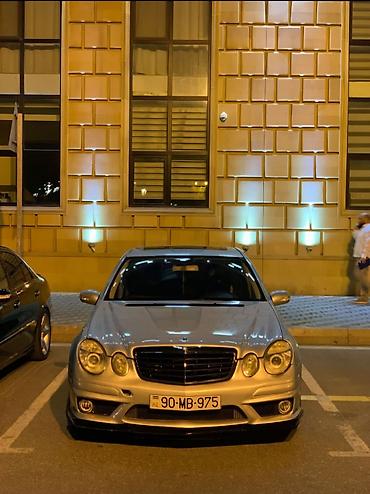 ford 7 1: Mercedes-Benz E 320: 3.2 l | 2002 il Sedan — 9