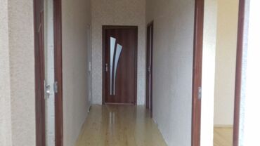 1 otaqli kohnə tikili evlər satilir kohnə binada en ucuz menzilər kub az: Поселок Бинагади 3 комнаты, 80 м², Нет кредита, Свежий ремонт