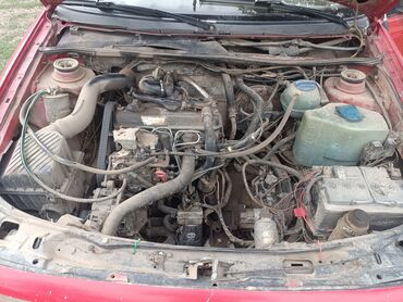 акумуляторы авто: Volkswagen Passat: 1992 г., 1.9 л, Механика, Дизель, Универсал